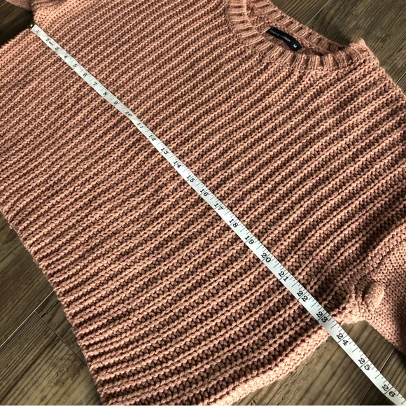 Moon & Madison cropped bubble sleeve neutral sweater - Picture 7 of 11